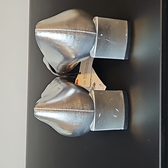 Zara Silver metallic shoes - Picture 5 of 6